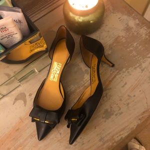 Salvatore Ferragamo Kitten Heels Sz9